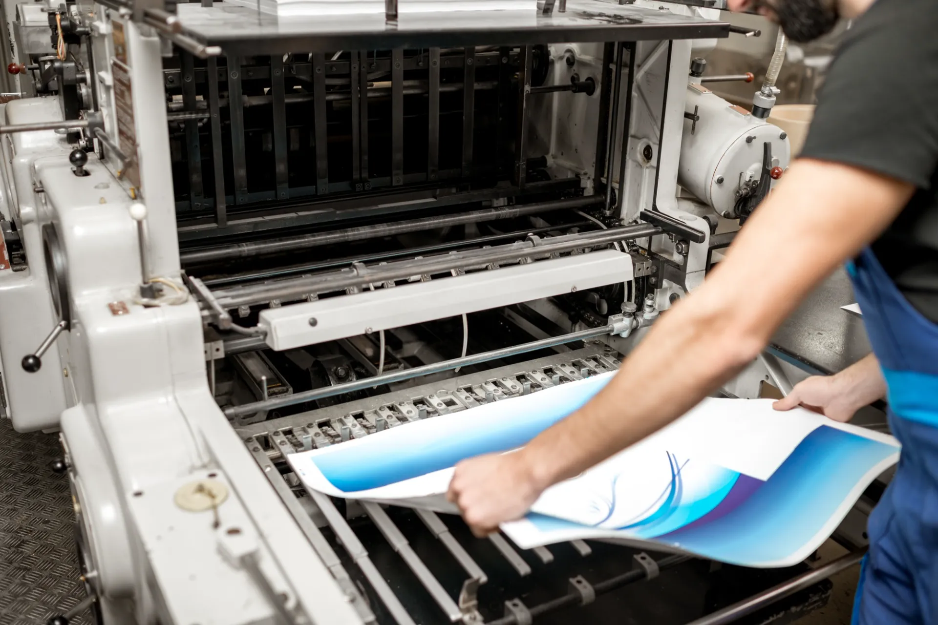 High-quality postcard and brochure printing with mailing services – Liberty Print & Mail